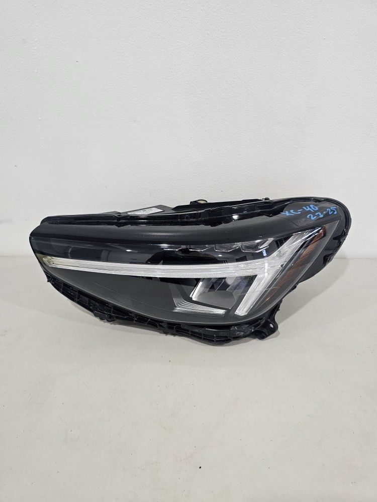 Volvo Xc-40 Xc40 Xc 40 Left Headlight 2023 2024 2025