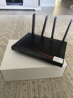 NETGEAR - Nighthawk AC3200 Wi-Fi Router with DOCSIS 3.1 Cable Modem