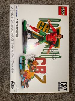 LEGO Editions Cristiano Ronaldo - Collector's Set Co-Pack - Building Toy for Kid