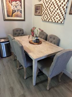 Kitchen Table & Chairs