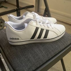 Size 10 1/2 men’s adidas
