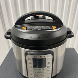 Instant Pot Duo Plus 60 1000W, 6 Quart, 9-in-1 Pressure Cooker