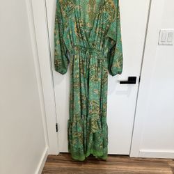 Green maxi dress