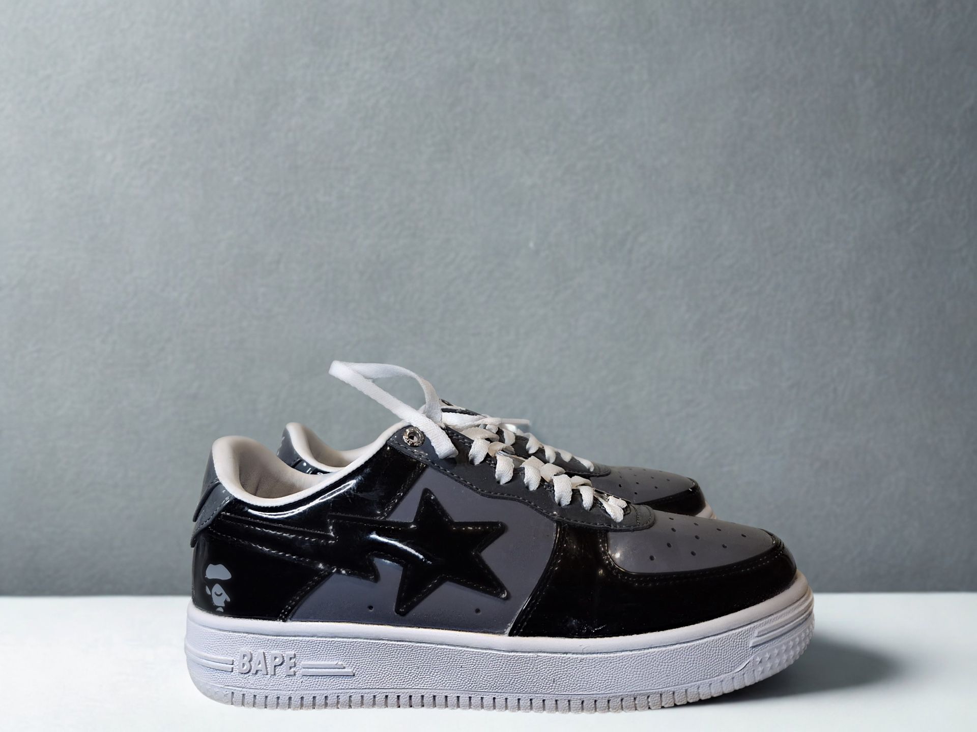 Bathing Ape Sneakers Grey/black Size 8.5