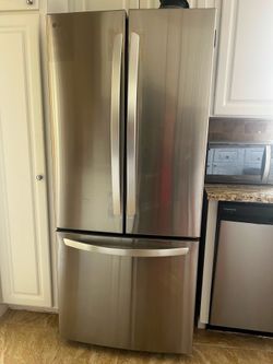 LG Fridge Model LFCS22520S