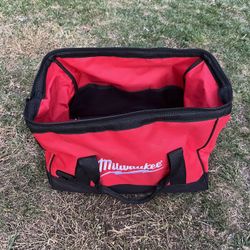 Milwaukee Médium Size Tool Bag