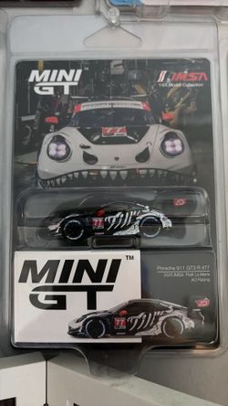 Mini GT skeleton Roxy