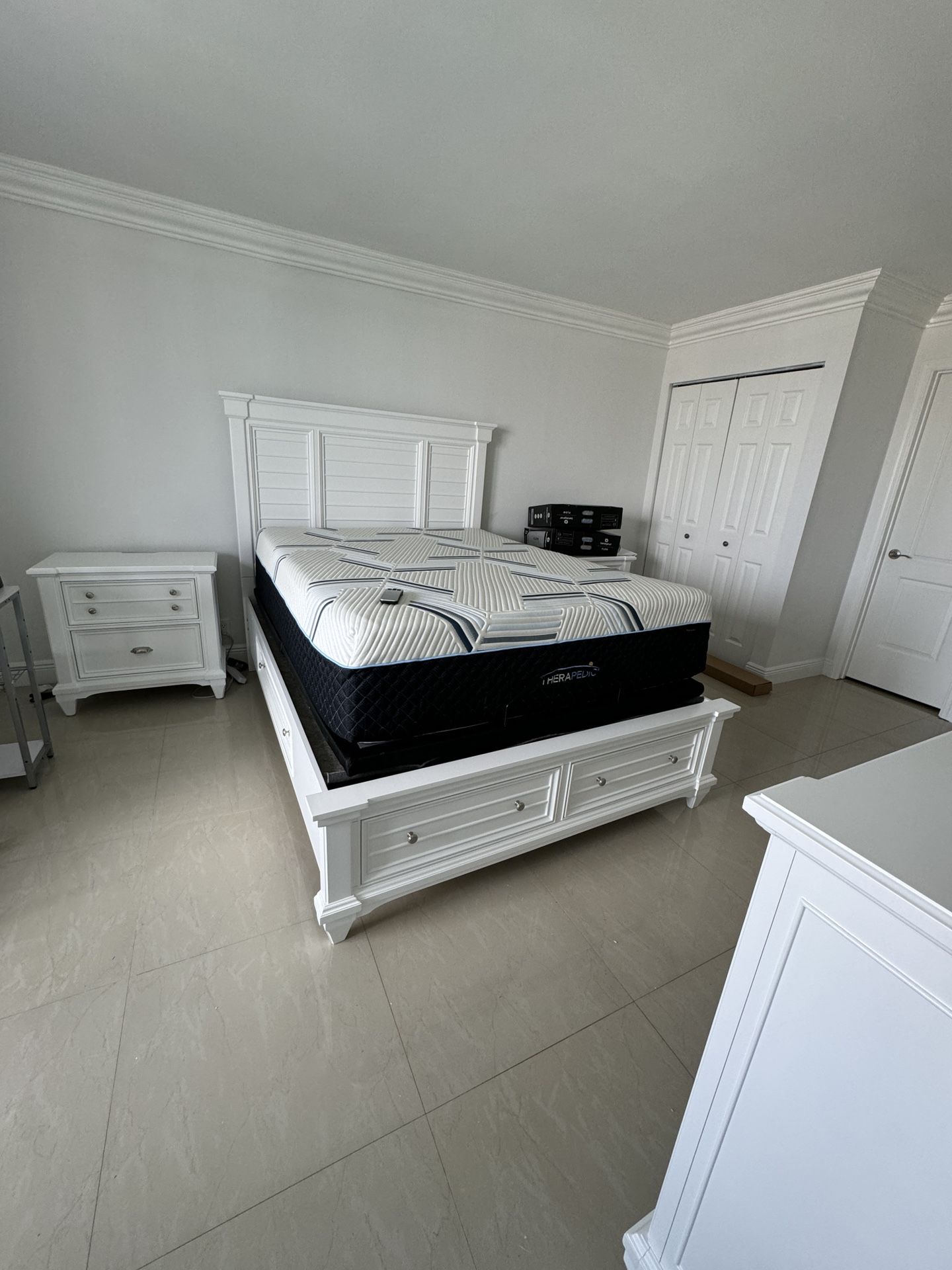 Bed Frame With Incliner