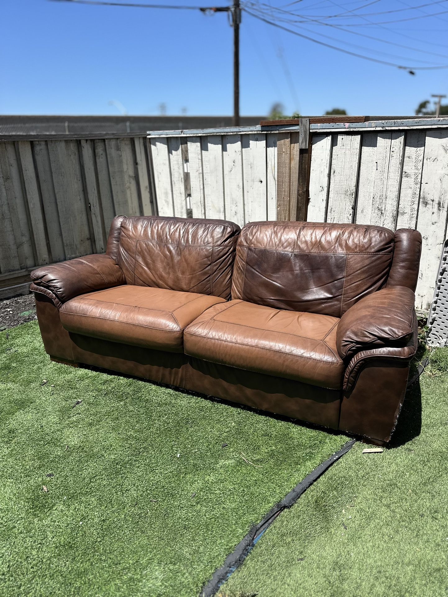 Comfy REAL LEATHER Couch - Sofa