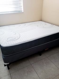 NEW FULL MATTRESS. Bed frame is not available. Take it home the same day 👍