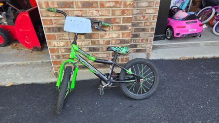 Boy's 16" bike