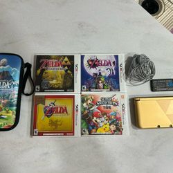 Nintendo 3DS XL Console - Zelda: A Link Between Worlds Limited Edition Gold