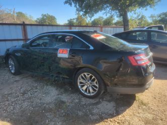 2015 Ford Taurus