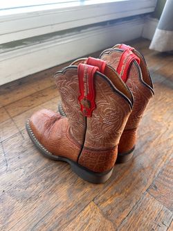 Boys boots