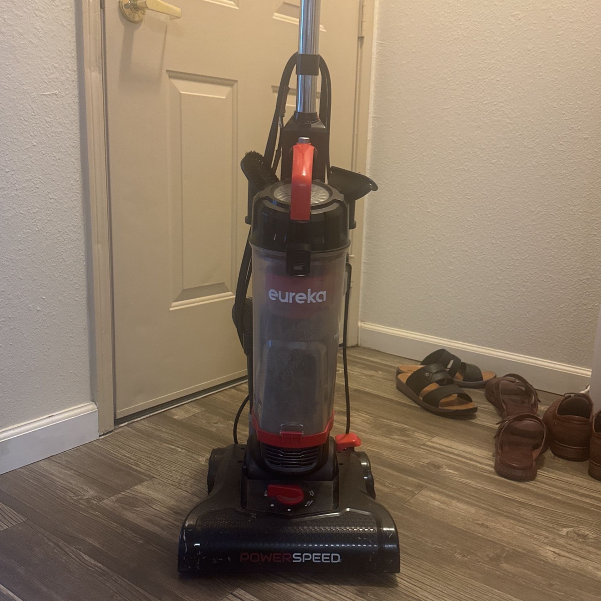 Vacuum (eureka)