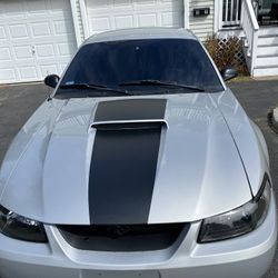 2004 Ford Mustang