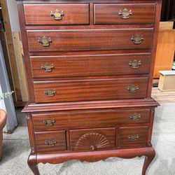 Mahogany Queen Anne dresser