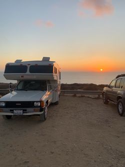 1985 Sunrader Motorhome
