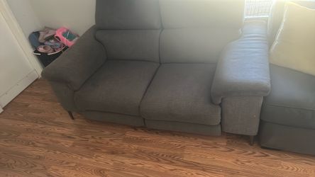 Sillón seminuevo para dos personas eléctrico se levantan los pies es muy buenas condiciones eléctrico, muy bonito, seminuevo mi
