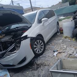 2018 Chrysler minivan Por Partes Se Vende