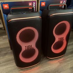 JBL Partybox Club Live 120 Portable Bluetooth Party Speaker, Wireless Microphone , LED Light Show, JBL Pro Sound