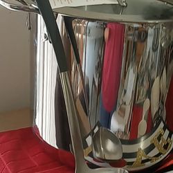 SUPER ESPECIAL OLLA DE 25 CON SU CUCHARON $335 DE PRINCESS HOUSE