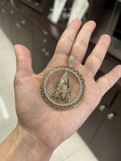 Pendant Charm Yellow Gold 10k. Caridad Del Cobre