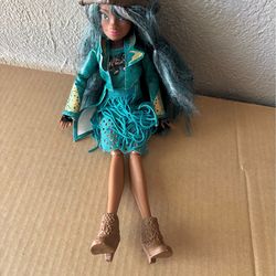 Disney Descends 2 Uma Fashion Doll 2014