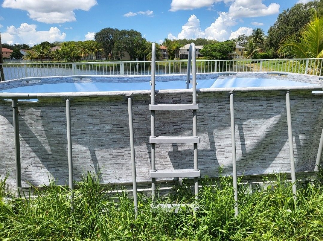 Coleman Power Steel 16ft x 10ft x48in Oval Pool for Sale in Pembroke