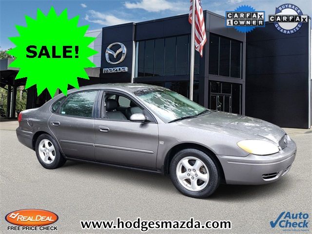 2004 Ford Taurus