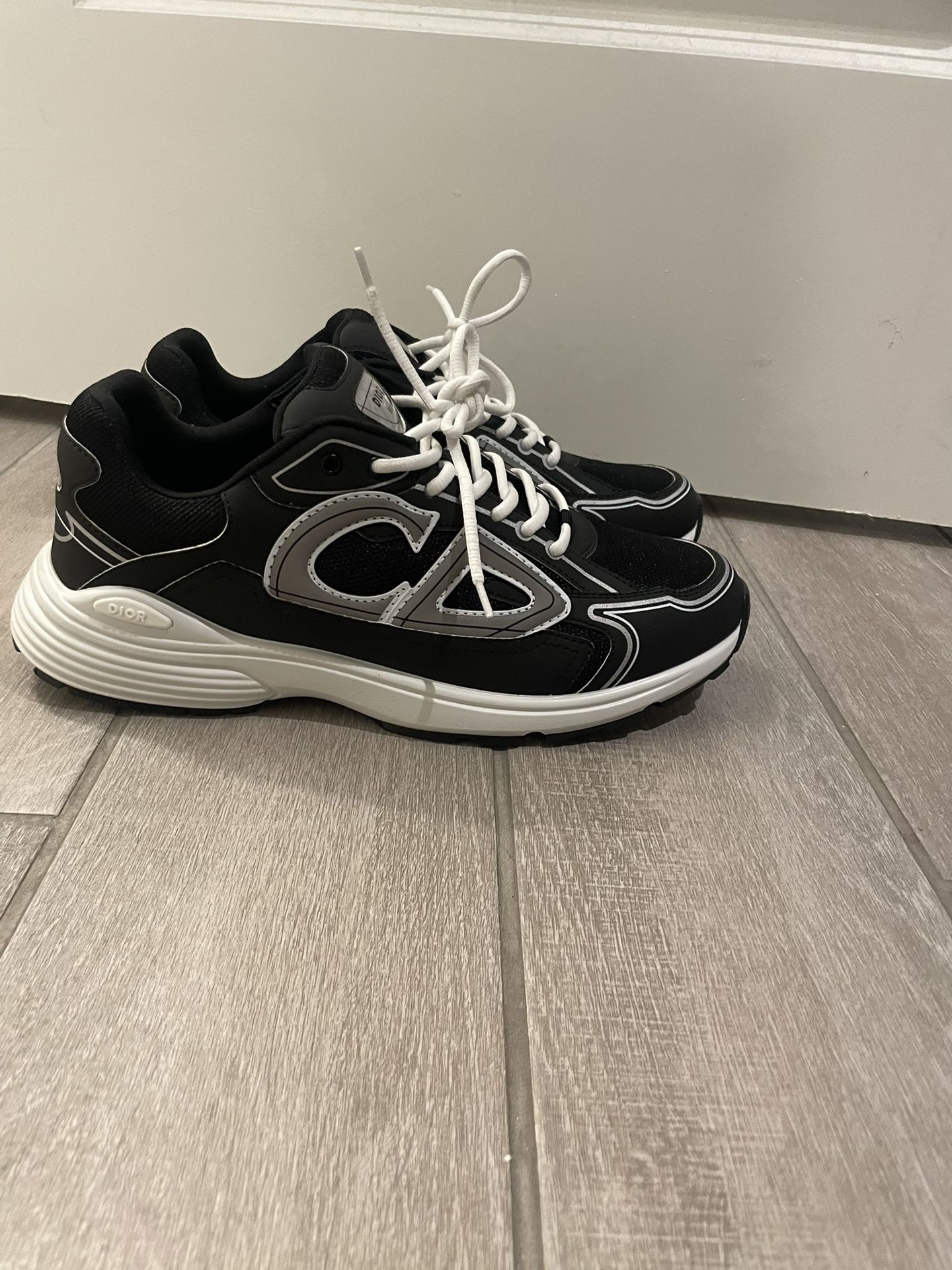 *REPS* Christian Dior B30 Sneaker Black/White (NO BOX/USED)