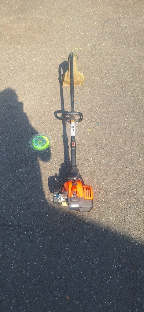 Remington Rustler RM2510, 16" Curved Shaft Gas String Trimmer, Pre Owned $85 / OBO