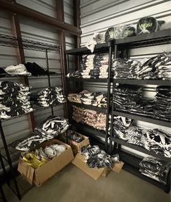 WHOLESALE LOT: 400+ Pcs Streetwear Liquidation. Deadstock Hoodies, Knits, Tees, Hats, Beanies