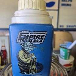1981 Empire Strikes Back  Thermos