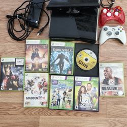Xbox 360 Slim With Kinects Complete 250gb With 2 Controllers & 8 Games