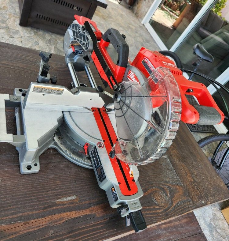 Milwaukee Miter Saw 380 for Sale in Fullerton, CA OfferUp
