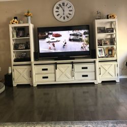 Tv Mount/shelf