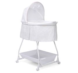 Delta Children Bassinet