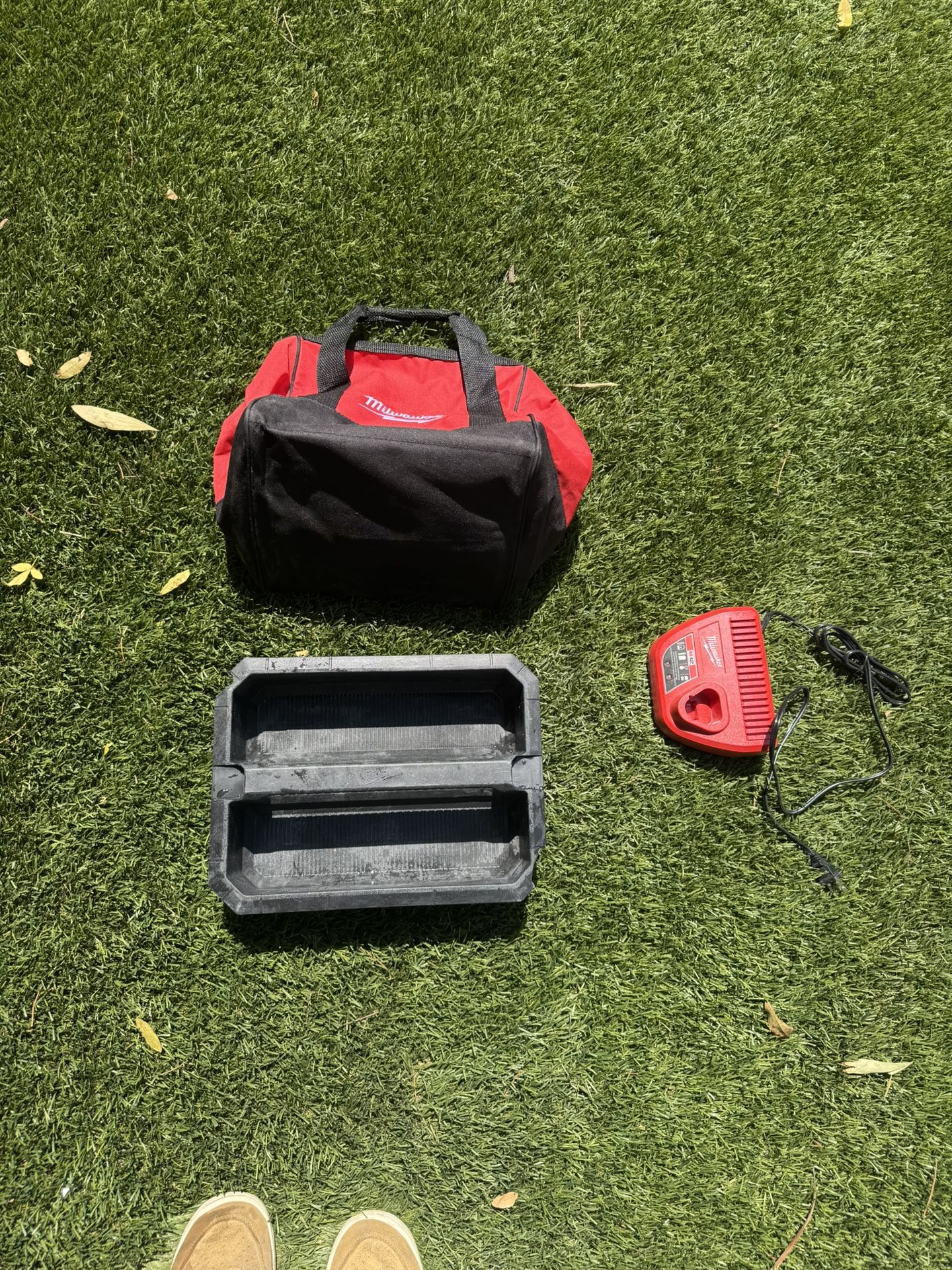 New Small Milwaukee Bag And Charger And Packout Tray