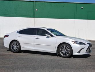 2021 Lexus ES 300h