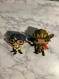 Loose pop figures