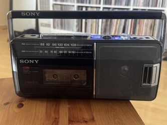  Sony Portable Boombox CFM-140 AM/FM Radio Cassette Player/Recorder 