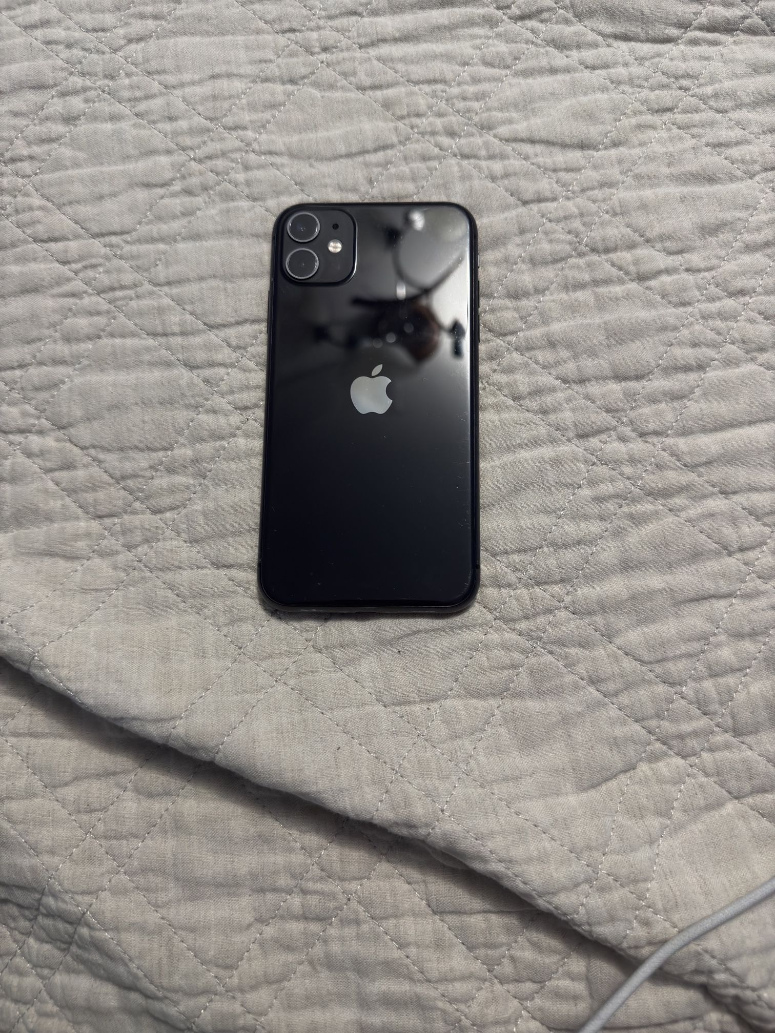 iPhone 11 ( Used)