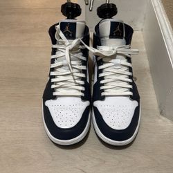 Jordan 1 Mid White Metallic Gold Obsidian Sz 10 