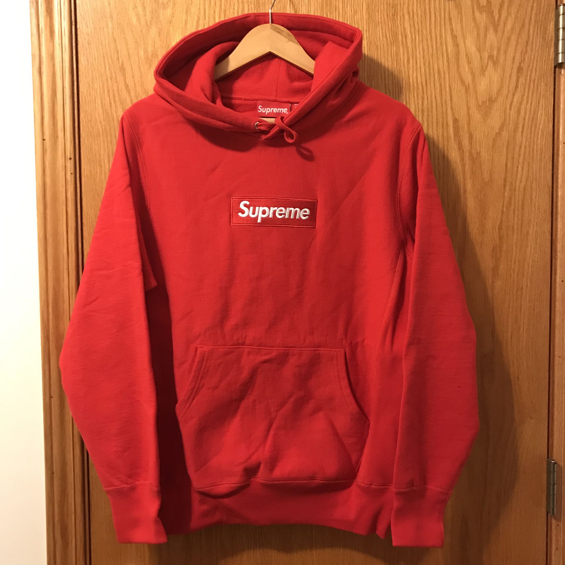 Supreme box logo hoodie red small size brand new Bogo