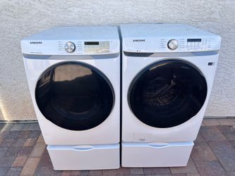 Like New Samsung washer and electric dryer
