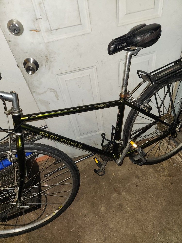 Vintage 90s Gary Fisher Alfresco hybrid city mountain bike bicycle cro-mo Trek multitrack 750 green good condition 

Great bike in good condition.