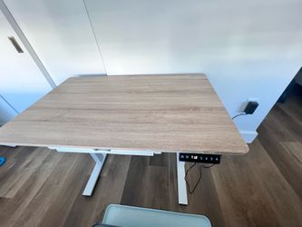 Adjustable Standing Desk (Maple/White) Pickup in LIC/Astoria