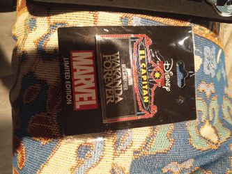Disney pins