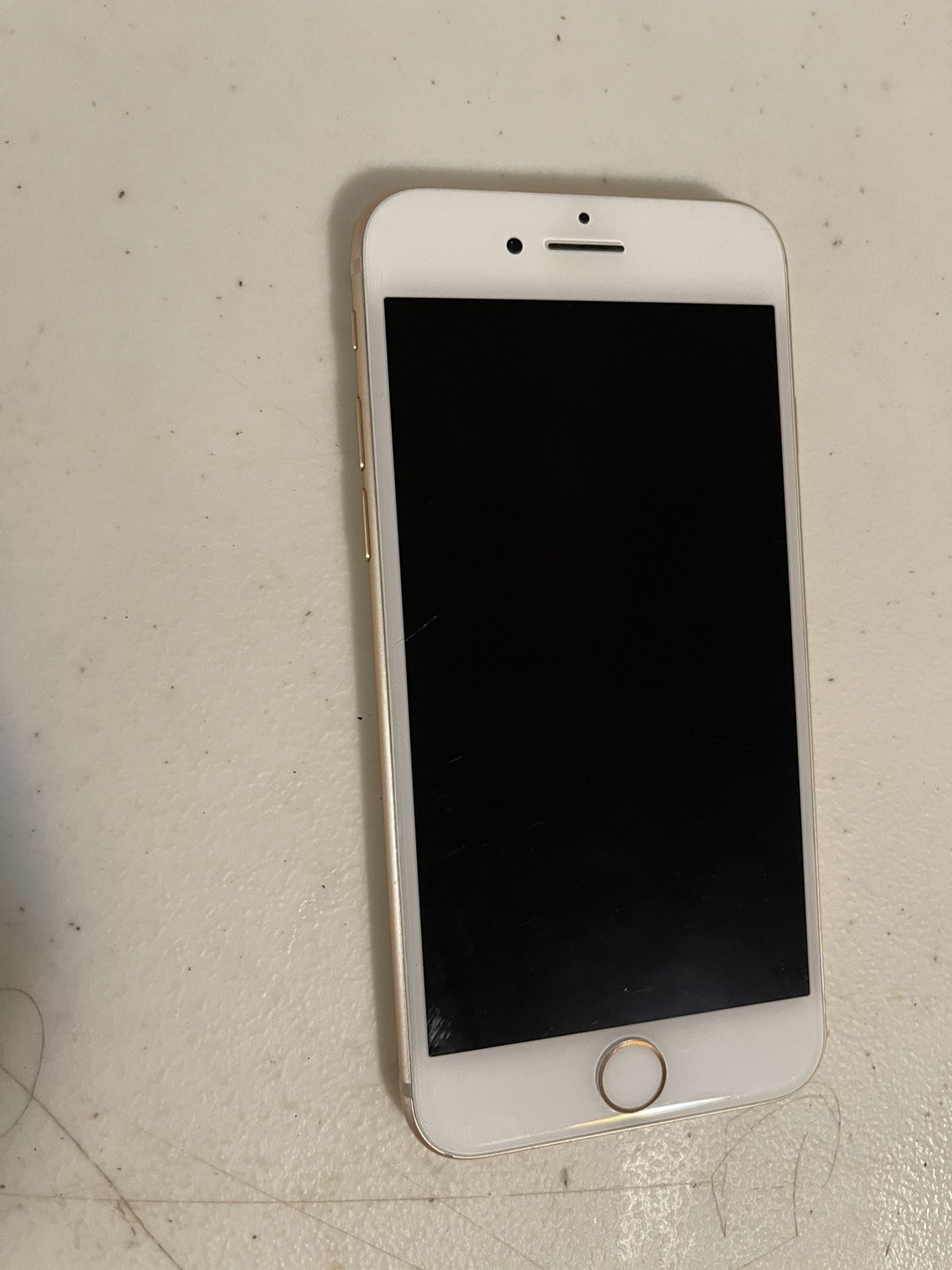 Apple iPhone 8 64 GB UNLOCKED. Color gold. Work very well. Perfect condition